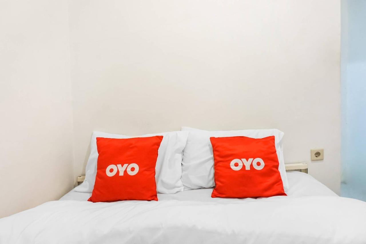 Super Oyo 91074 Stariez Senen Syariah Hotell Jakarta Exteriör bild