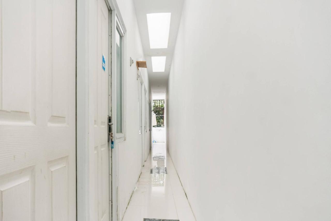 Super Oyo 91074 Stariez Senen Syariah Hotell Jakarta Exteriör bild