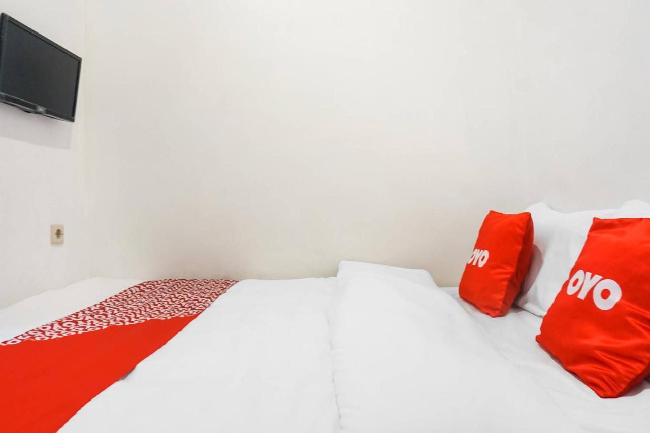 Super Oyo 91074 Stariez Senen Syariah Hotell Jakarta Exteriör bild