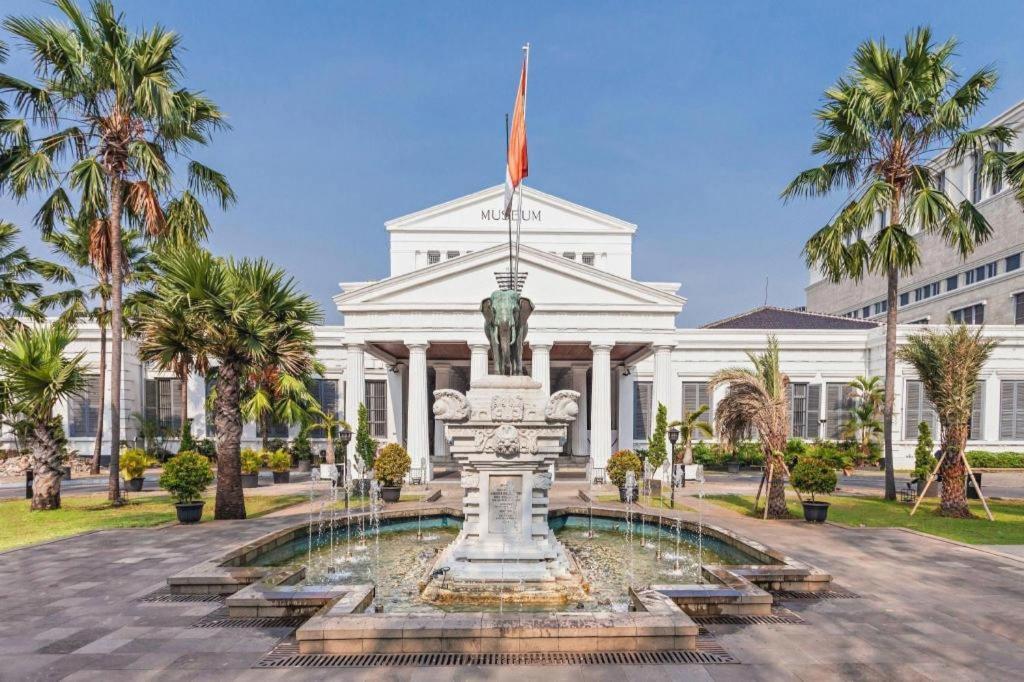 Super Oyo 91074 Stariez Senen Syariah Hotell Jakarta Exteriör bild
